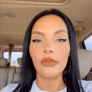 Meet your Posher, Veronica